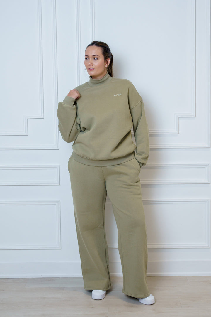 Brown Two-Piece set Turtle neck Sweatshirt and Sweatpants - Unisex